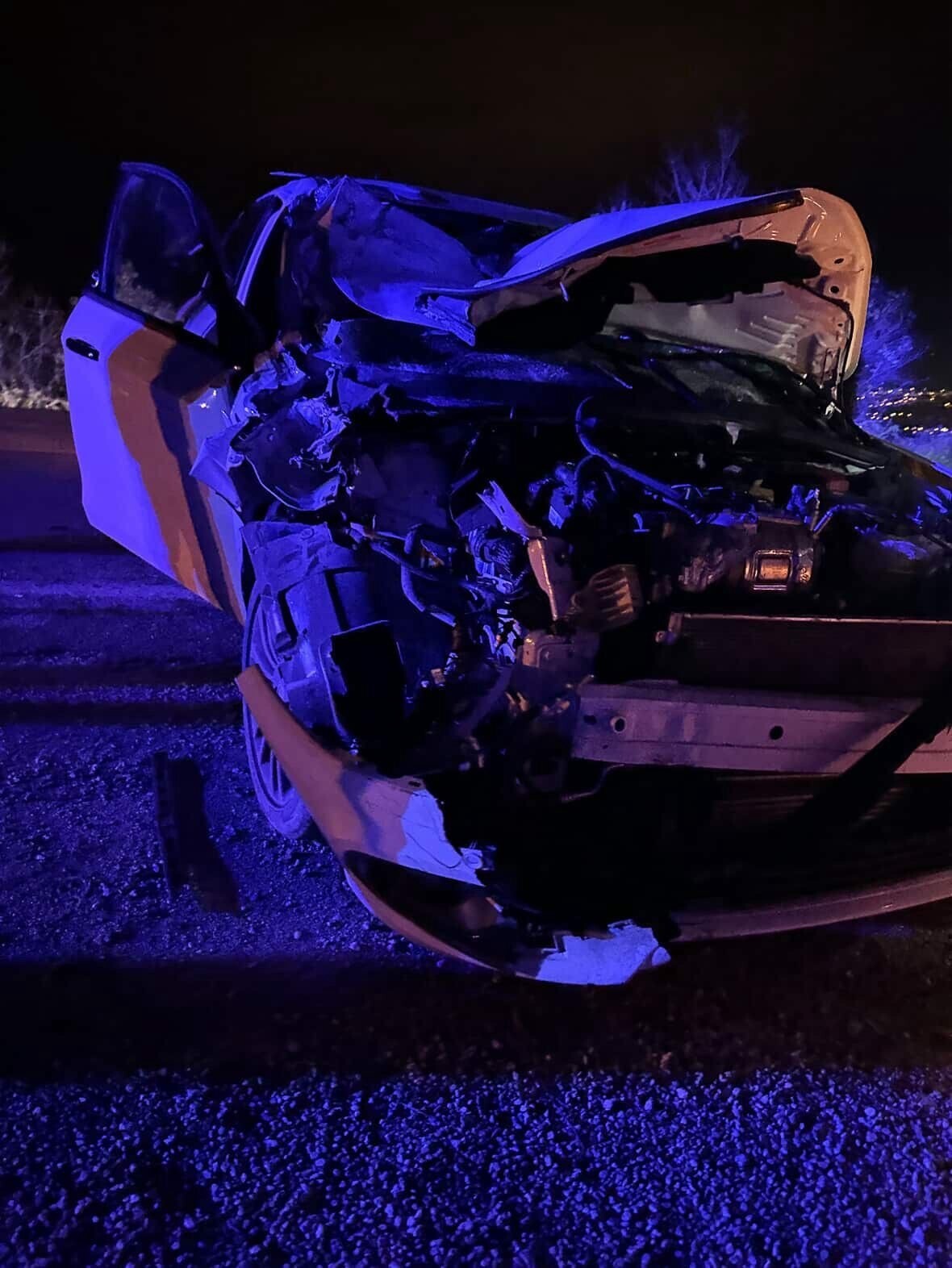 TOKAT'IN NİKSAR İLÇESİNDE BİR OTOMOBİLİN TRAKTÖRE ARKADAN ÇARPMASI SONUCU MEYDANA GELEN TRAFİK...