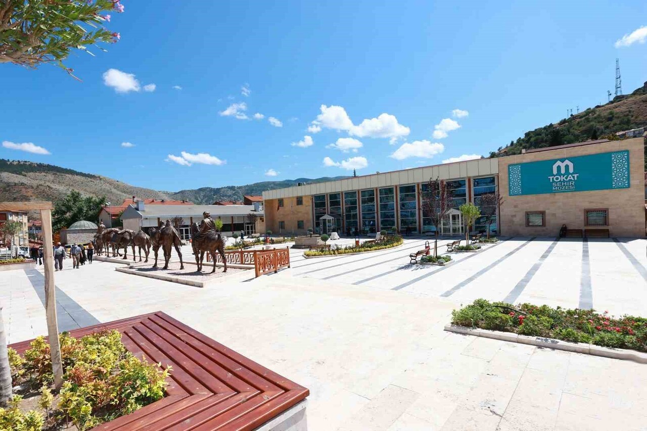 TOKAT (İHA) - TOKAT BELEDİYESİ ÖNCÜLÜĞÜNDE DÜZENLENEN ÜRETEN KADINLAR KIŞ PAZARI, 16-21 ARALIK...