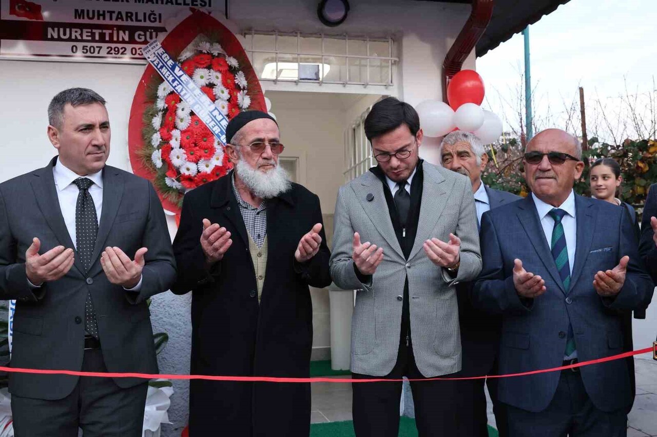 TOKAT (İHA) - TOKAT BELEDİYESİ TARAFINDAN BAŞTAN SONA YENİLENEN BAHÇELİEVLER MAHALLESİ MUHTARLIK...