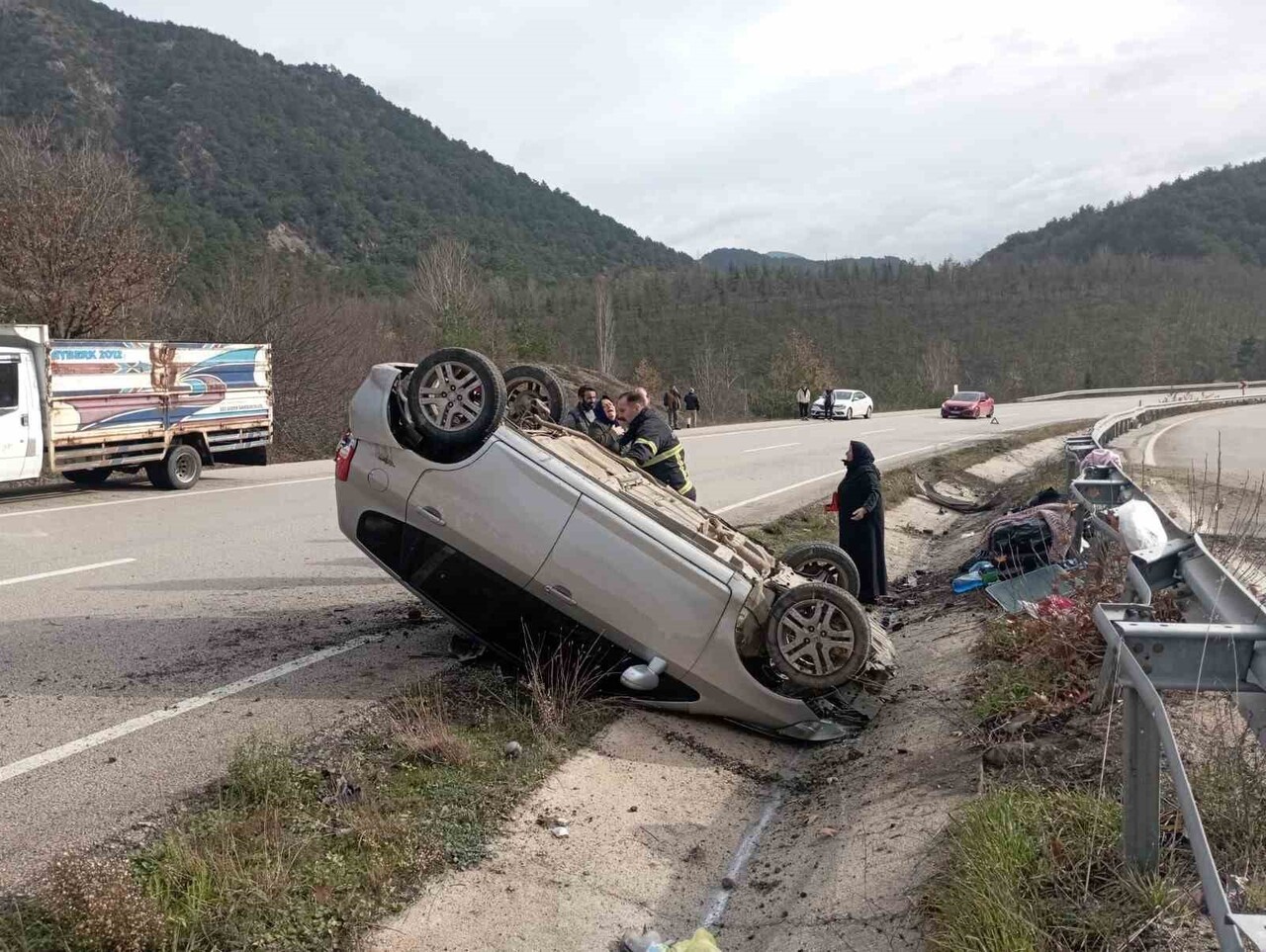 TOKAT’TA MEYDANA GELEN TRAFİK KAZASINDA 5 KİŞİ YARALANDI.