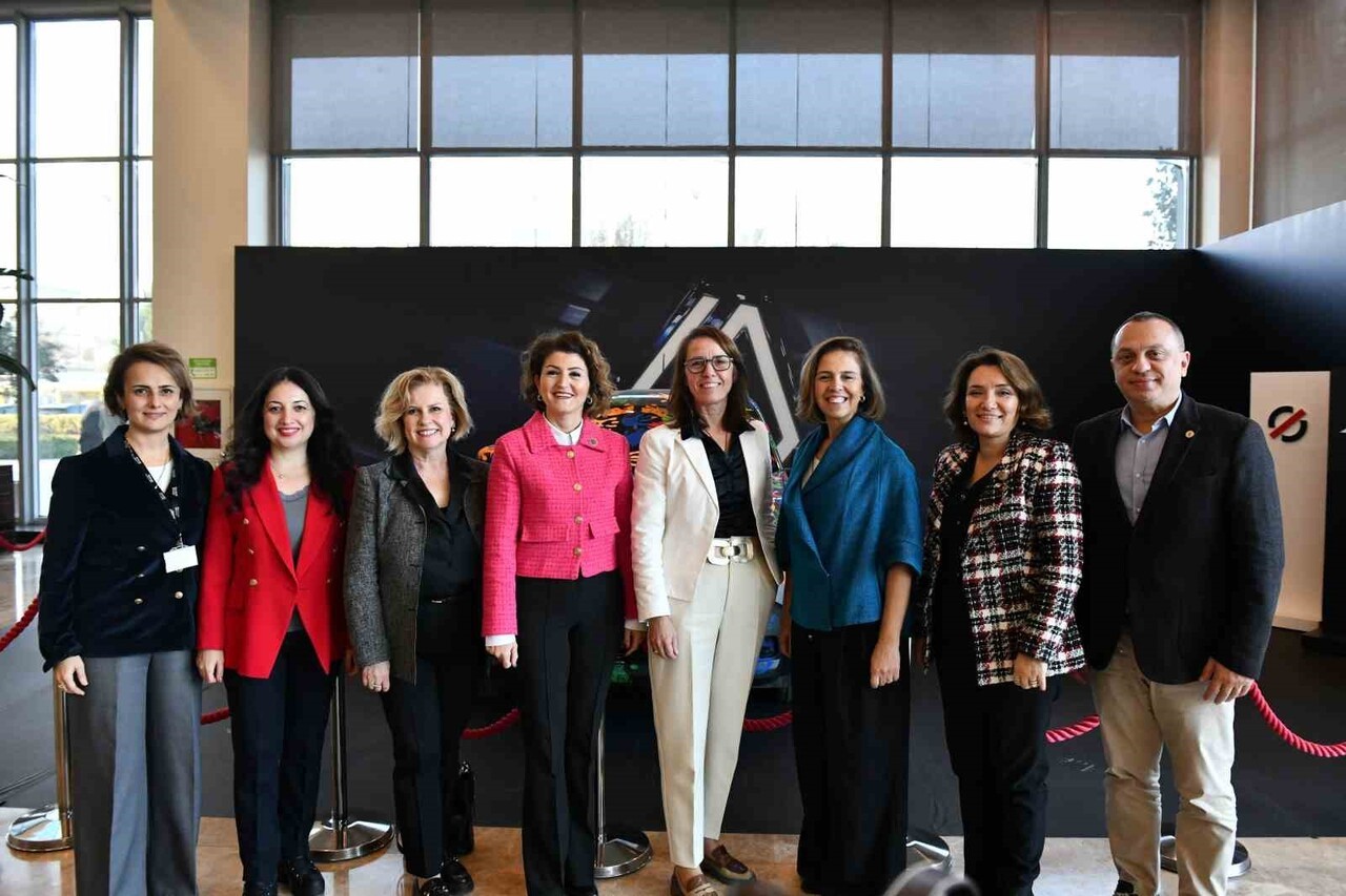 TOPLUMSAL CİNSİYET EŞİTLİĞİ VE KADININ GÜÇLENMESİNE YÖNELİK ÇALIŞMALARI BURSA’YA TAŞIMAK VE İŞ...