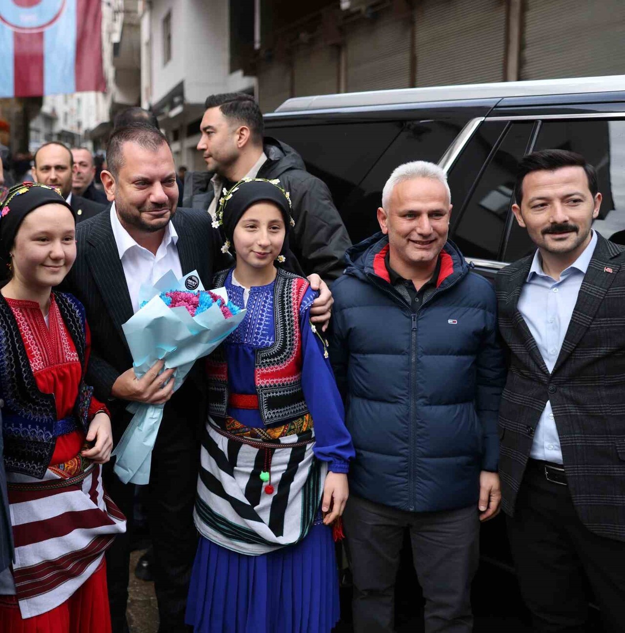 TRABZONSPOR KULÜP BAŞKANI ERTUĞRUL DOĞAN, BAZI YÖNETİM KURULU ÜYELERİYLE BİRLİKTE TRABZON’DA İLÇE...