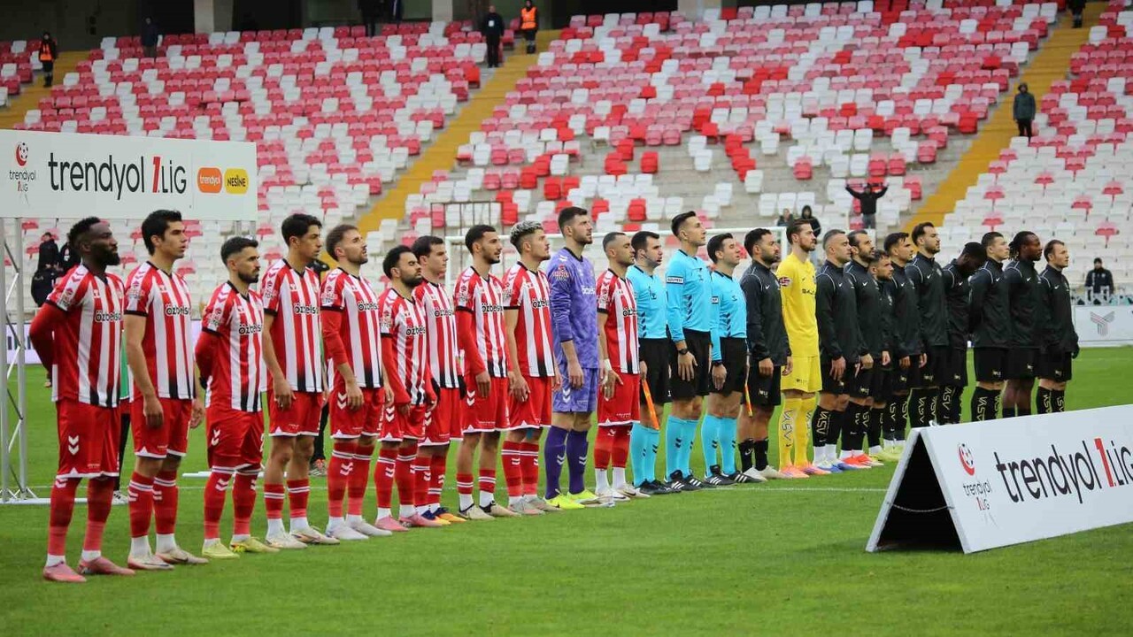 TRENDYOL 1. LİG'İN 17. HAFTASINDA ÖZBELSAN SİVASSPOR, EVİNDE KARŞILAŞTIĞI ÇORUM FK İLE 1-1...