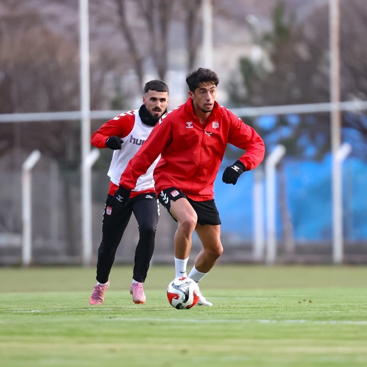 TRENDYOL 1. LİG’İN 17. HAFTASINDA SAHASINDA ÇORUM FK’YI KONUK EDECEK OLAN ÖZBELSAN SİVASSPOR...
