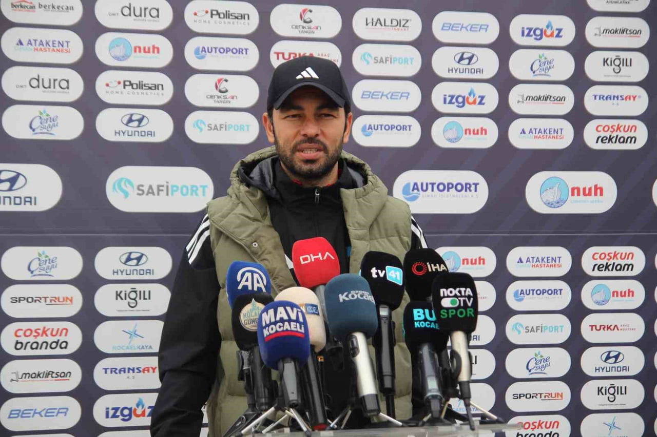 TRENDYOL SÜPER LİG’DE SEZONUN İLK YARISINI GALİBİYETLE TAMAMLAYAN KOCAELİSPOR’DA İBRE SALI GÜNÜ...