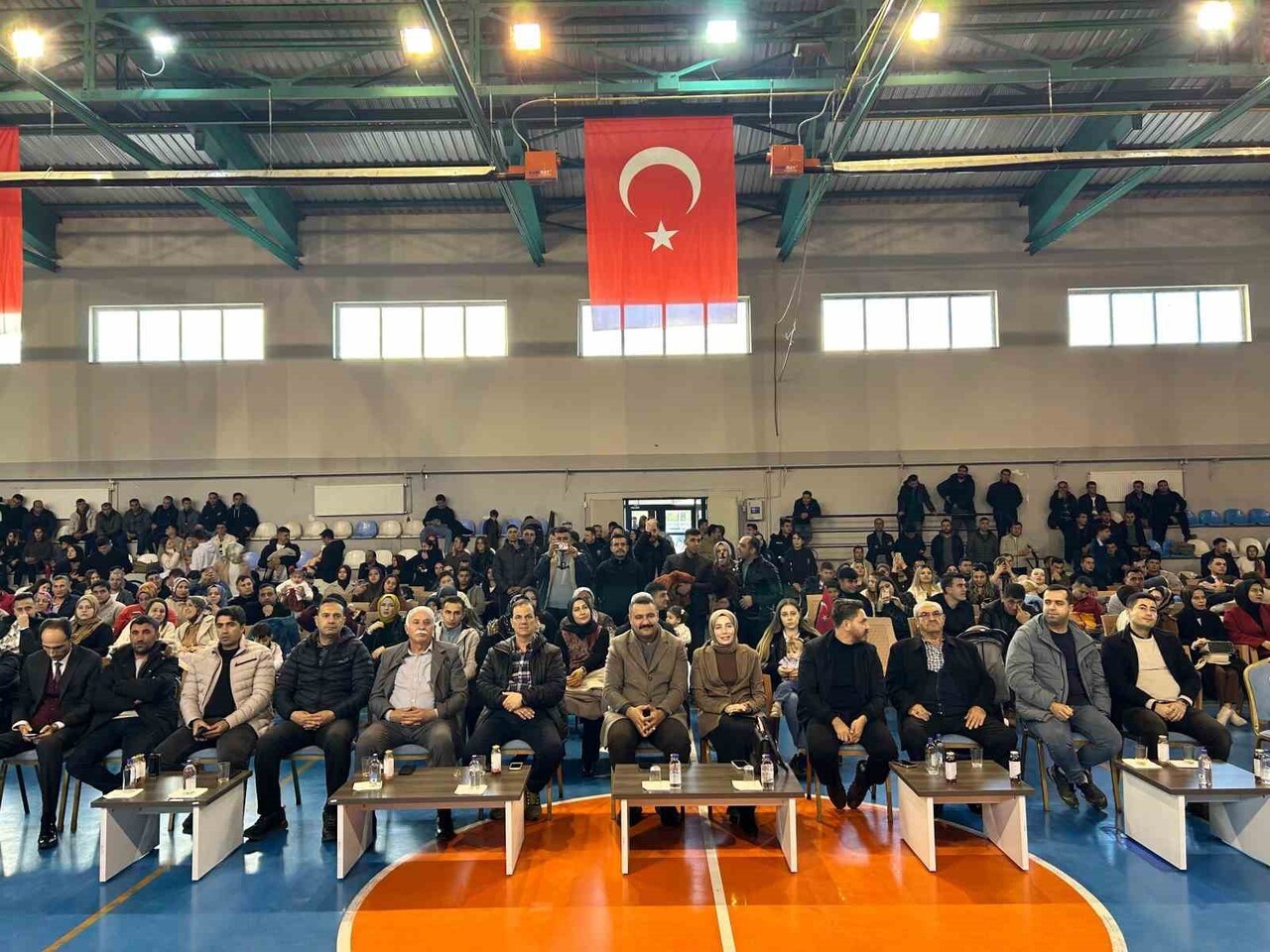 TUNCELİ’NİN HOZAT İLÇESİNDE, İLÇENİN HUZUR VE GÜVENLİĞİ İÇİN GÖREV YAPAN GÜVENLİK KUVVETLERİNE...