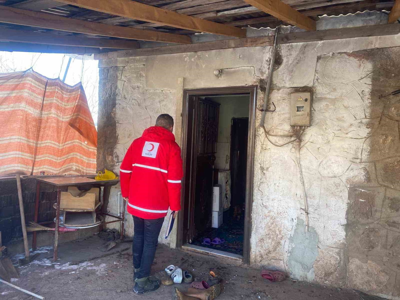 TUNCELİ’NİN PÜLÜMÜR İLÇESİNDE KIZILAY, AFAD VE GÖNÜLLÜLERİN KATILIMIYLA GERÇEKLEŞTİRİLEN...