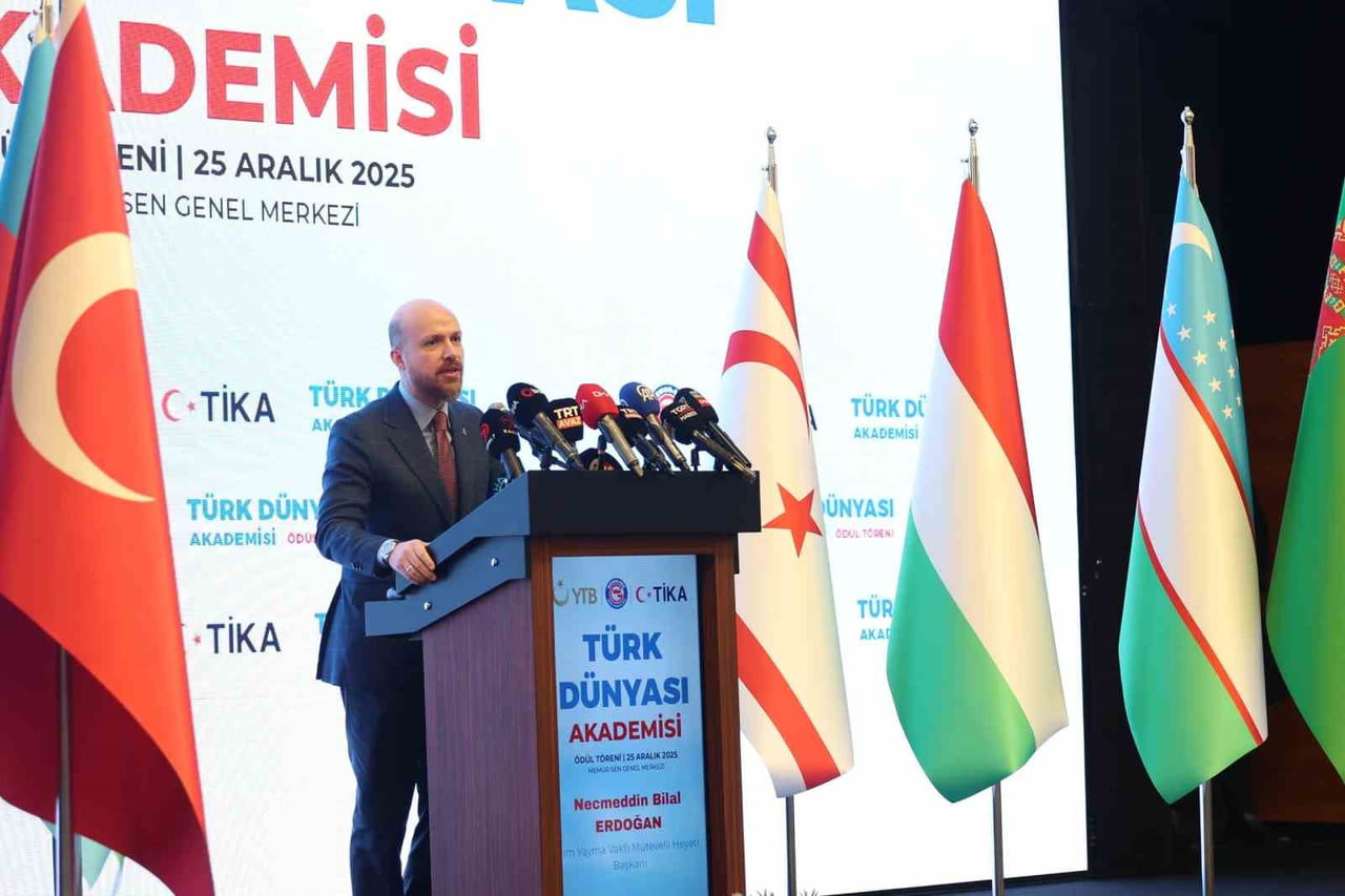 TÜRK DÜNYA’SININ GEÇMİŞİNİN VE GELECEK PROJEKSİYONUNUN GENÇLERLE PAYLAŞILMASI AMACIYLA DÜZENLENEN...