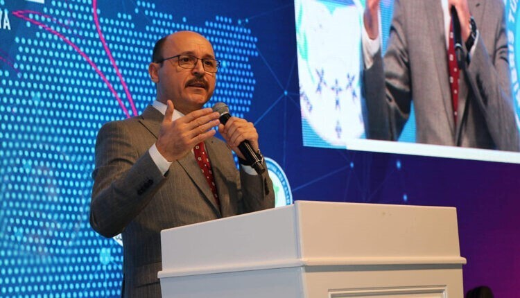 TÜRK EĞİTİM SEN BAŞKANI TALİP GEYLAN, "HER ZAMAN SÖYLÜYORUZ; EĞİTİMİN TAŞIYICI KOLONU VE ASLİ...