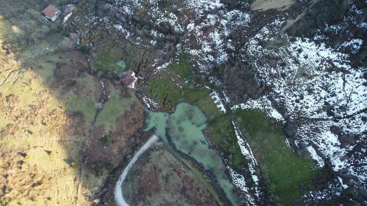 TÜRKELİ'DE GECE KARANLIĞINDA ÖLÜMLE BURUN BURUNA GELDİ SİNOP'UN TÜRKELİ İLÇESİNE BAĞLI DÜZ KÖYÜ...