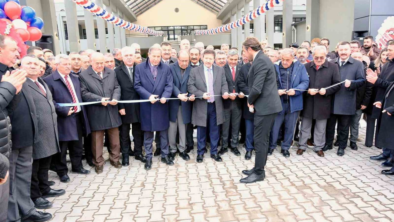 TÜRKİYE ŞOFÖRLER VE OTOMOBİLCİLER FEDERASYONU (TŞOF) GENEL BAŞKANI MEHMET YİĞİNER, RESTORASYONU...