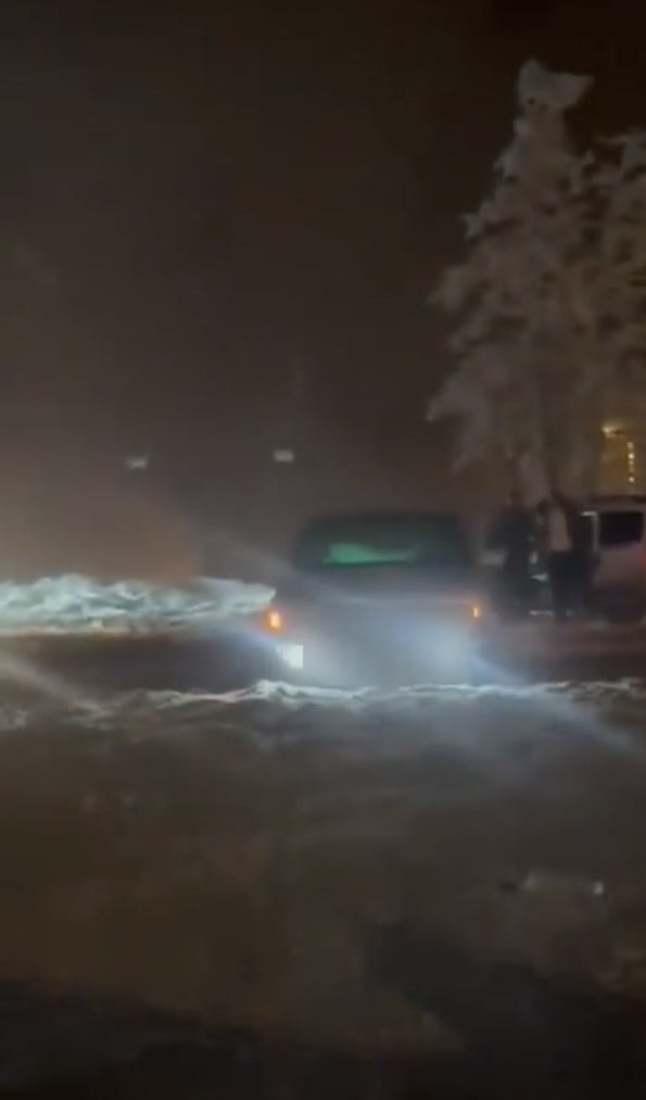 ULUDAĞ’DA DRİFT PAHALIYA PATLADI JANDARMA TESPİT ETTİĞİ ARACI TRAFİKTEN MEN ETTİ