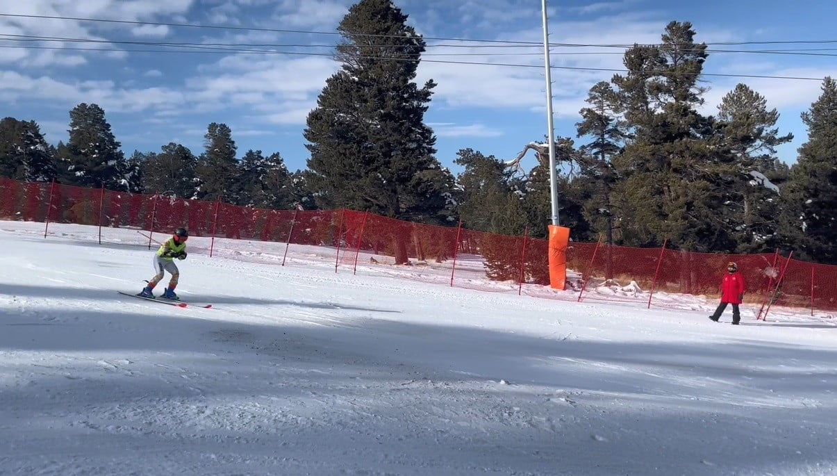 ULUSLARARASI KAYAK VE SNOWBOARD FEDERASYONU'NUN (FIS) GERÇEKLEŞTİRDİĞİ VE BUGÜN TAMAMLANACAK KAYAK...