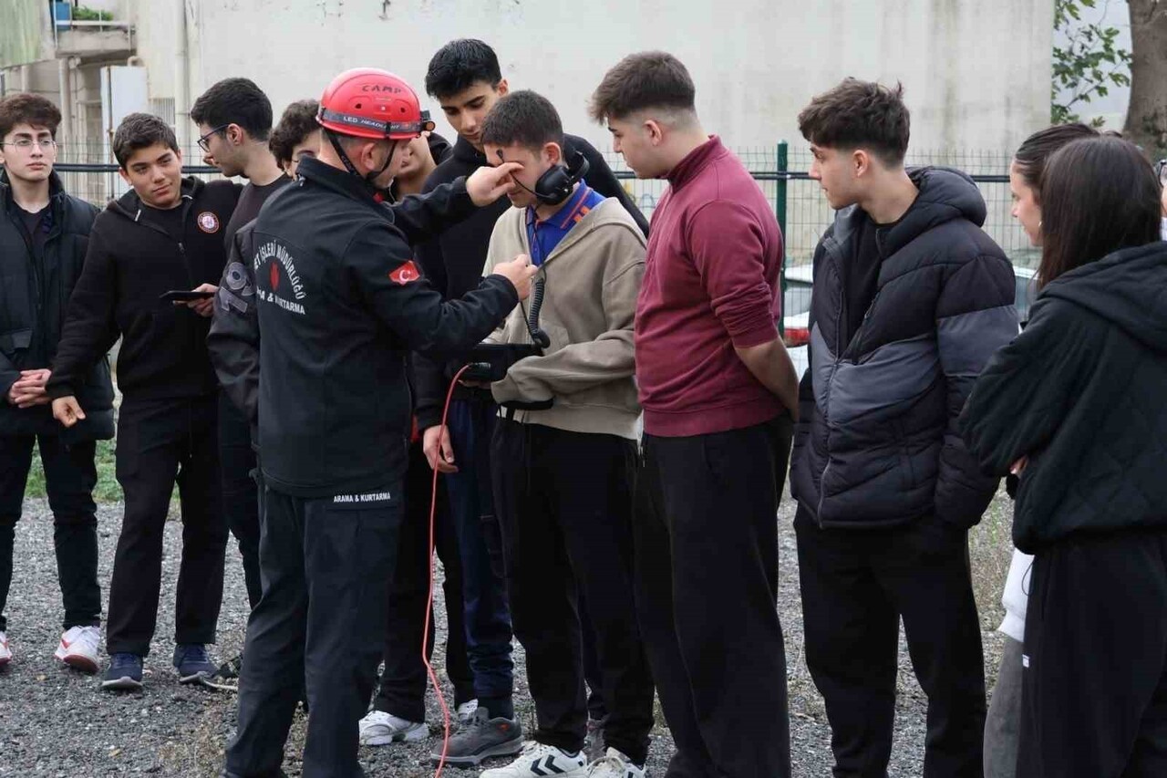 ÜMRANİYE BELEDİYESİ, ARAMA KURTARMA KAPASİTESİNİN ARTIRILMASINA YÖNELİK ÇALIŞMALAR DOĞRULTUSUNDA...