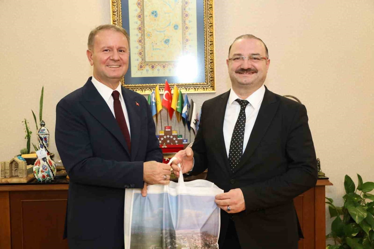 ÜNİVERSİTELERARASI KURUL BAŞKANLIĞININ (ÜAK) 2025 YILI ARALIK AYI YÖNETİM KURULU TOPLANTISI ORDU...