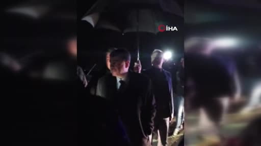 Vali Şahin, düşen uçağın enkazında incelemelerde bulundu