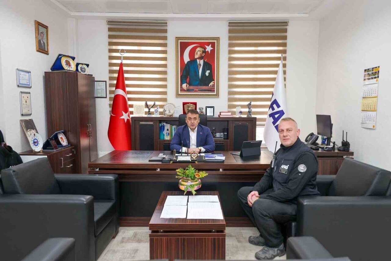 VALİ SÖZER AFAD’ DA İNCELEMELERDE BULUNDU