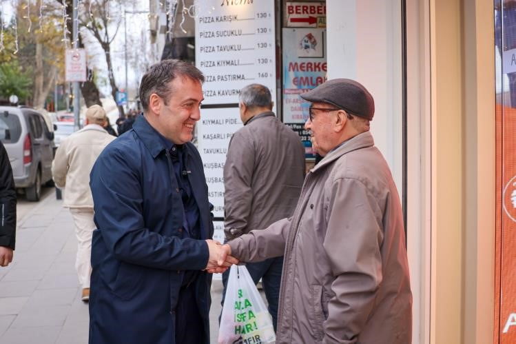 VALİ SÖZER, ÇARŞI ESNAFIYLA BİR ARAYA GELDİ