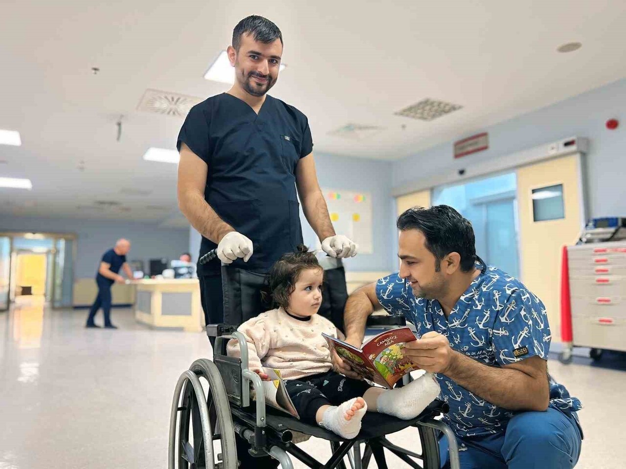 VAN EĞİTİM VE ARAŞTIRMA HASTANESİ YANIK MERKEZİNE 2025 YILI İÇERİSİNDE 9 BİN 500 HASTA...