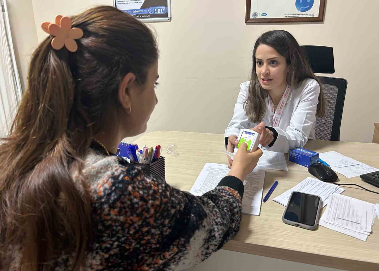 VAN İL SAĞLIK MÜDÜRLÜĞÜ BÜNYESİNDE FAALİYET GÖSTEREN SAĞLIKLI HAYAT MERKEZLERİNDEKİ SİGARA BIRAKMA...