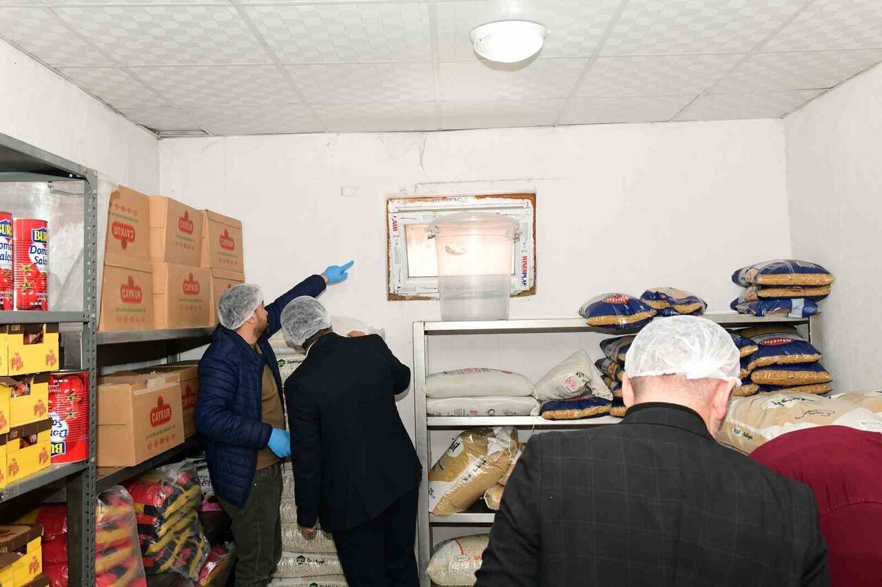 VAN’IN ÇATAK İLÇESİNDE OKUL VE KURUM YEMEKHANELERİ, ÖĞRENCİLERİN SAĞLIKLI VE GÜVENLİ ORTAMLARDA...