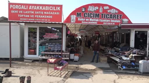 Yaklaşık 95 yıl önce üretimine başlanan 'kara lastik' varlığını sürdürüyor