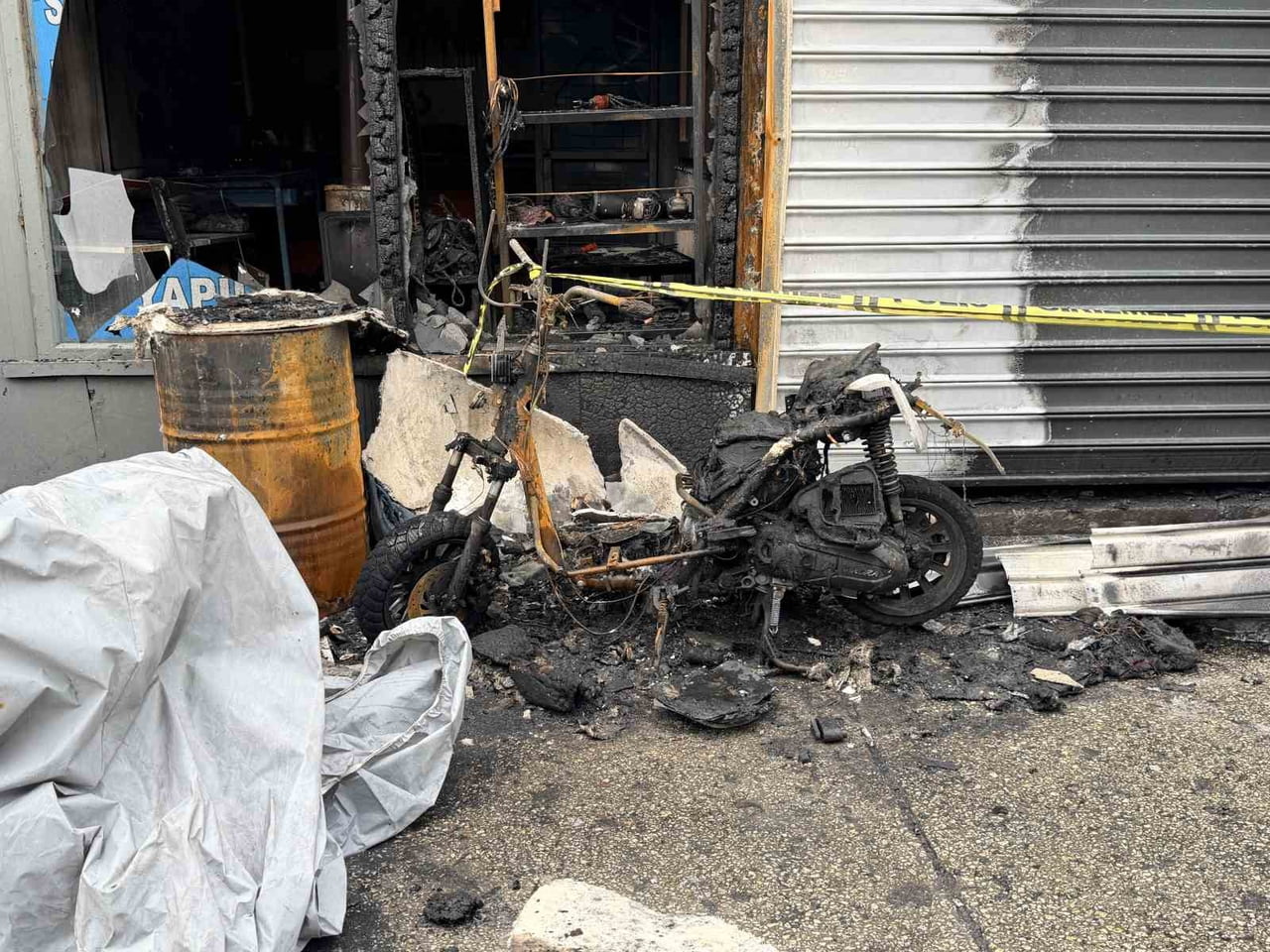 YANGIN BÜYÜK HASARA YOL AÇTI