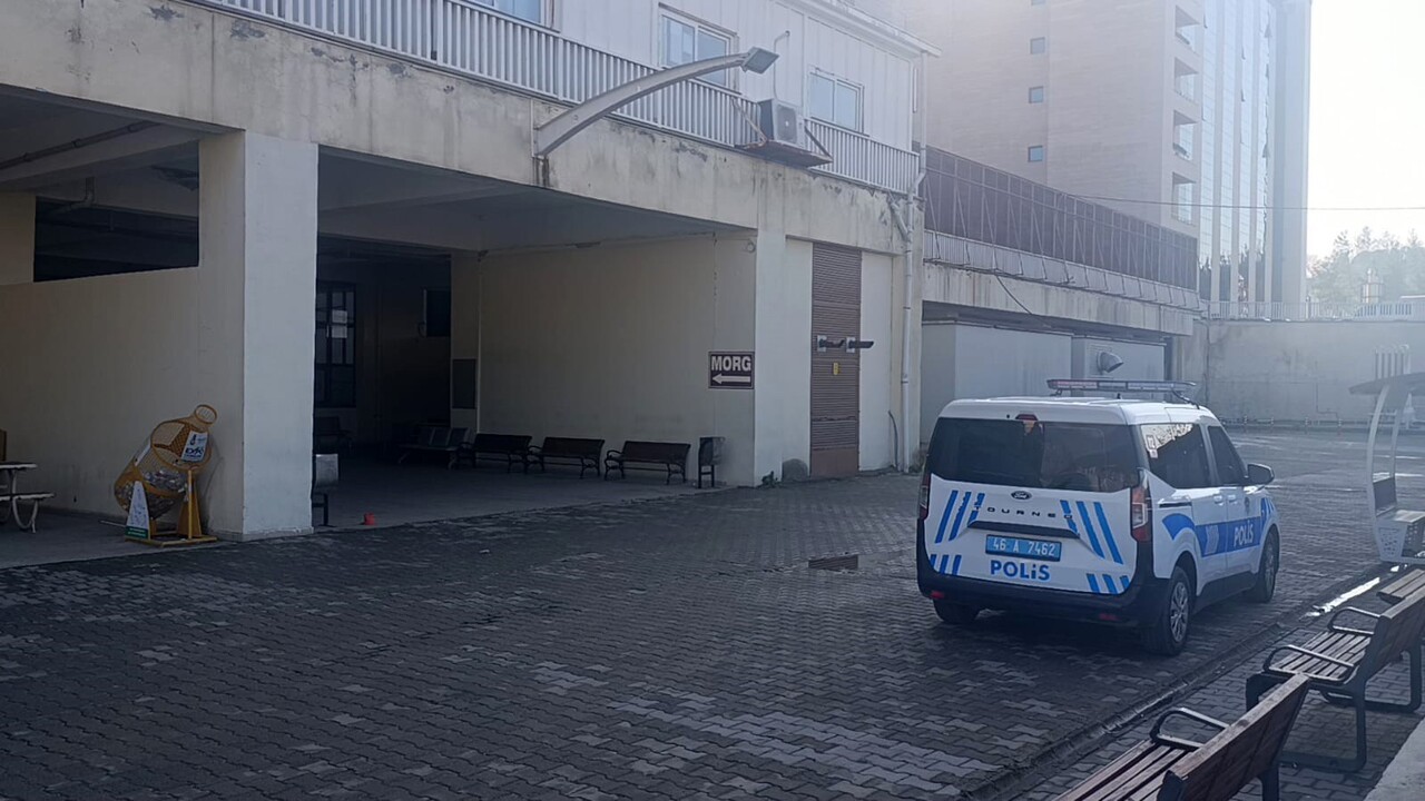 YAPILAN İNCELEME SONRASINDA AVUKAT OLDUĞU ÖĞRENİLEN KÖYBAŞI'NIN CENAZESİ ADLİ TIPA...