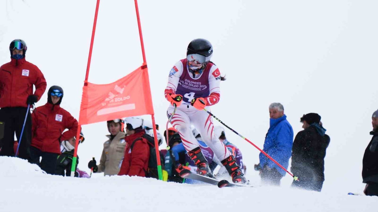 YAŞAR ÜNİVERSİTESİ ÖĞRENCİSİ VE MİLLİ SPORCU LAL ÖKTEM, AVRUPA ÜNİVERSİTELER KIŞ ŞAMPİYONASI’NDA...