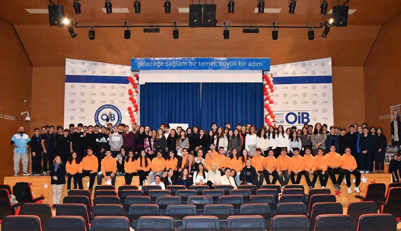 YEŞİM GRUP, 5 ARALIK DÜNYA GÖNÜLLÜLER GÜNÜ ÇERÇEVESİNDE DÜZENLEDİĞİ GÖNÜLLÜLÜK ZİRVESİ’NDE, "ÖNCE...