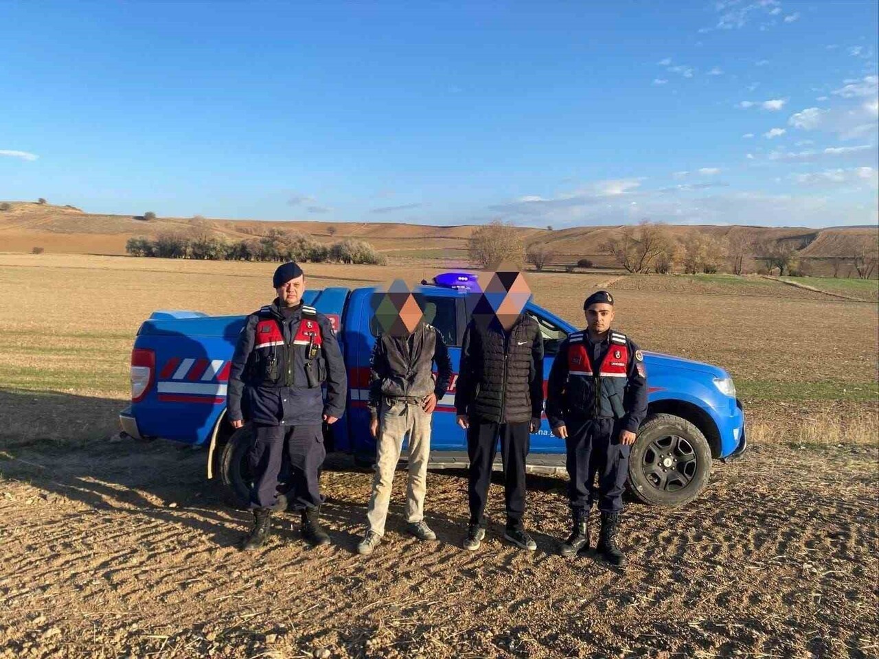 YOZGAT’IN KADIŞEHRİ İLÇESİNDE KAYBOLAN VATANDAŞ, JANDARMA EKİPLERİ TARAFINDAN BULUNDU.-