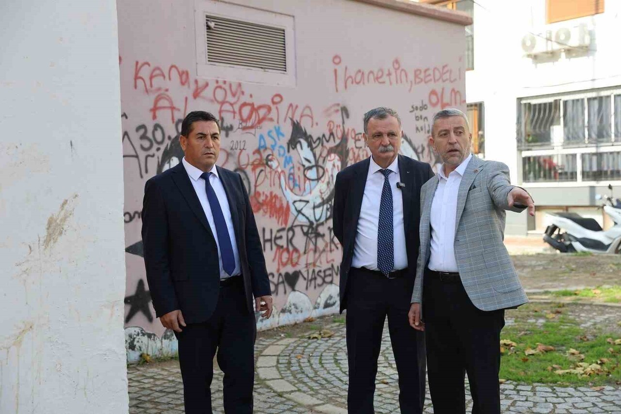 YUNUSEMRE BELEDİYE BAŞKANI SEMİH BALABAN, MUTLU MAHALLESİ’NDE ESNAF VE MAHALLE SAKİNLERİYLE BİR...