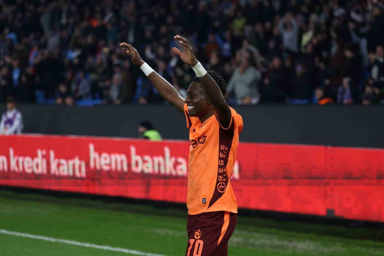 ZİRAAT TÜRKİYE KUPASI 4. TURU'NDA TRABZONSPOR SAHASINDA VANSPOR FK'YI 2-0 MAĞLUP EDEREK GRUP...