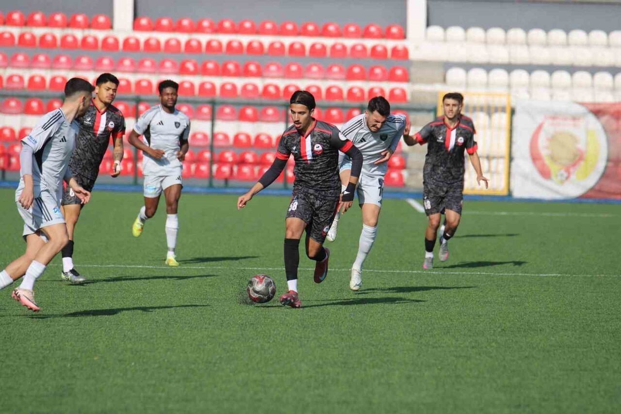 ZİRAAT TÜRKİYE KUPASI MAÇINDA 4. ELEME TURUNDA KAHRAMANMARAŞSPOR SAHASINDA ERZURUMSPOR'A 3-1...