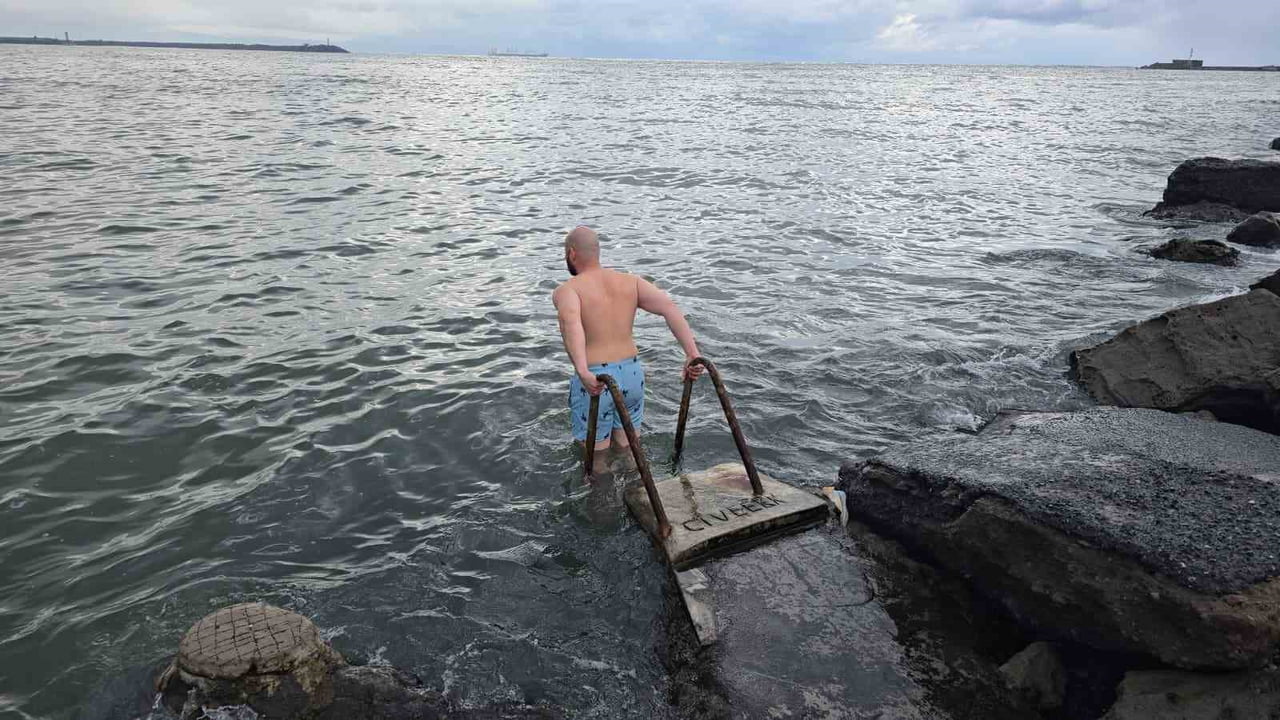 ZONGULDAK’IN KARADENİZ EREĞLİ İLÇESİNDE AVUKATLIK YAPAN 35 YAŞINDAKİ TALHA KOPAN, KAR YAĞIŞI VE...