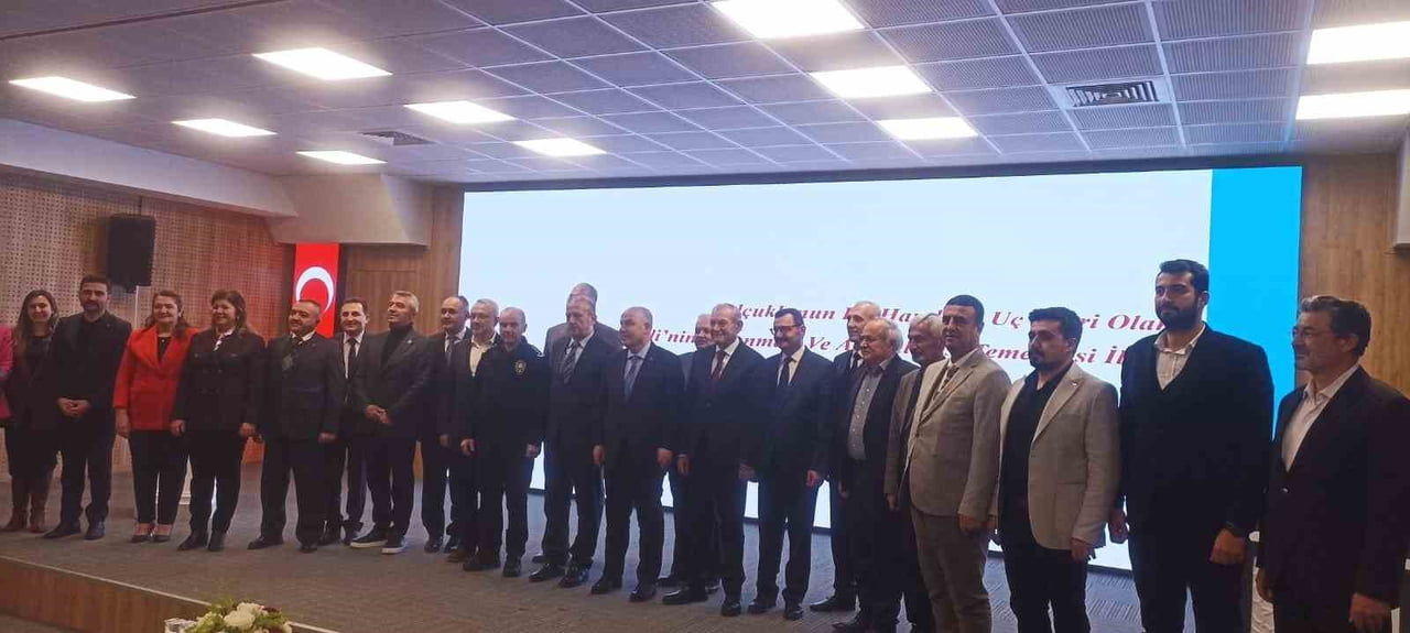 1176 DERNEĞİ TARAFINDAN DENİZLİ’NİN TARİHİNE VE KÜLTÜREL MİRASINA KATKI SUNAN İSİMLERE VERİLEN...