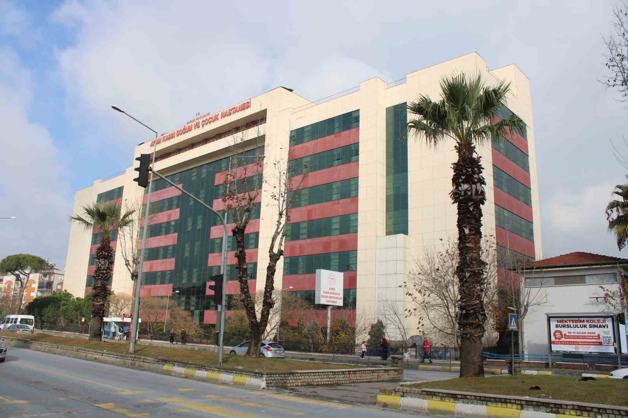 2011 YILINDA CUMHURBAŞKANI RECEP TAYYİP ERDOĞAN TARAFINDAN AÇILIŞI YAPILAN VE 15 YILDIR AYDINLILAR...