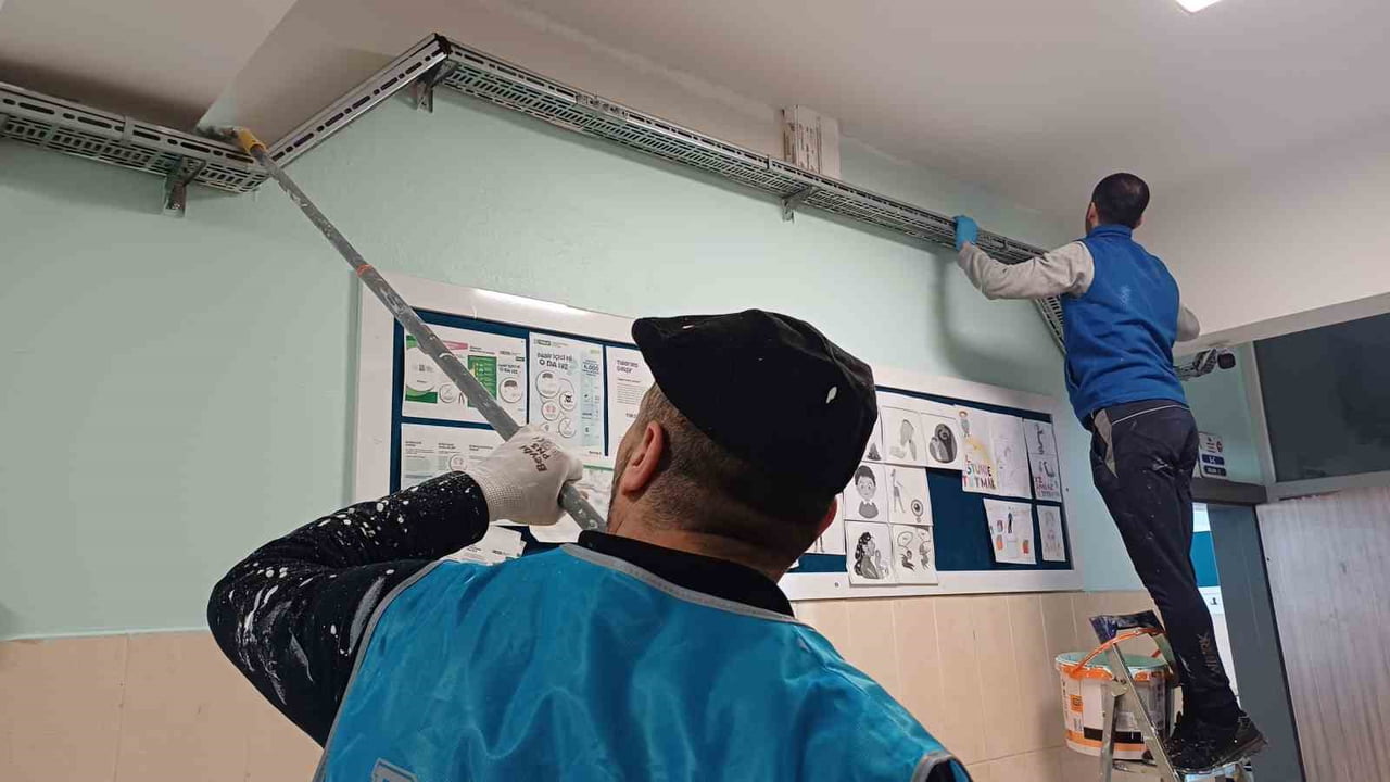 42 YIL GÖREV YAPTIKTAN SONRA EMEKLİ OLAN ÖĞRETMEN İSMET ACI; EMEKLİLİĞİNİN ARDINDAN EĞİTİME...