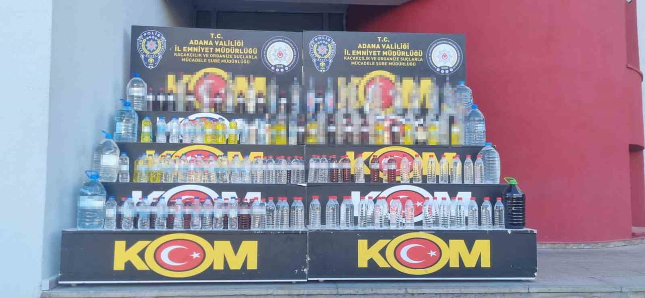 ADANA’DA POLİS EKİPLERİ, PET ŞİŞELERE DOLDURULUP PİYASAYA SÜRÜLMEK ÜZERE HAZIRLANAN 500 LİTRE...