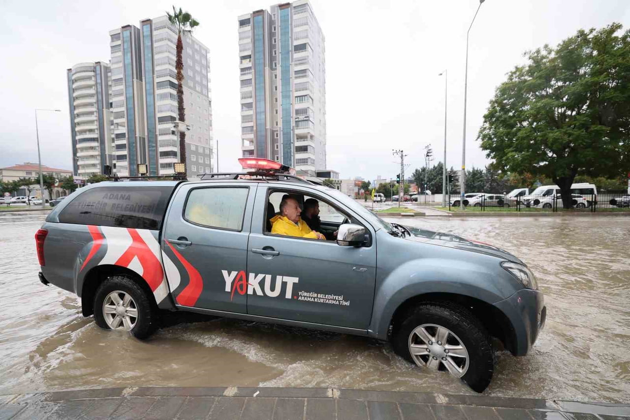 ADANA GENELİNDE ETKİLİ OLAN YOĞUN SAĞANAK YAĞIŞ NEDENİYLE YÜREĞİR BELEDİYESİ, İLGİLİ TÜM...