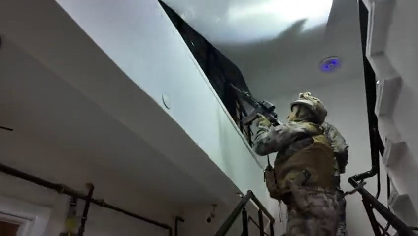 ADIYAMAN’DA, "SUÇ İŞLEMEK AMACIYLA SİLAHLI ÖRGÜT KURMAK" VE "NİTELİKLİ YAĞMA" SUÇLARI İŞLEDİĞİ...