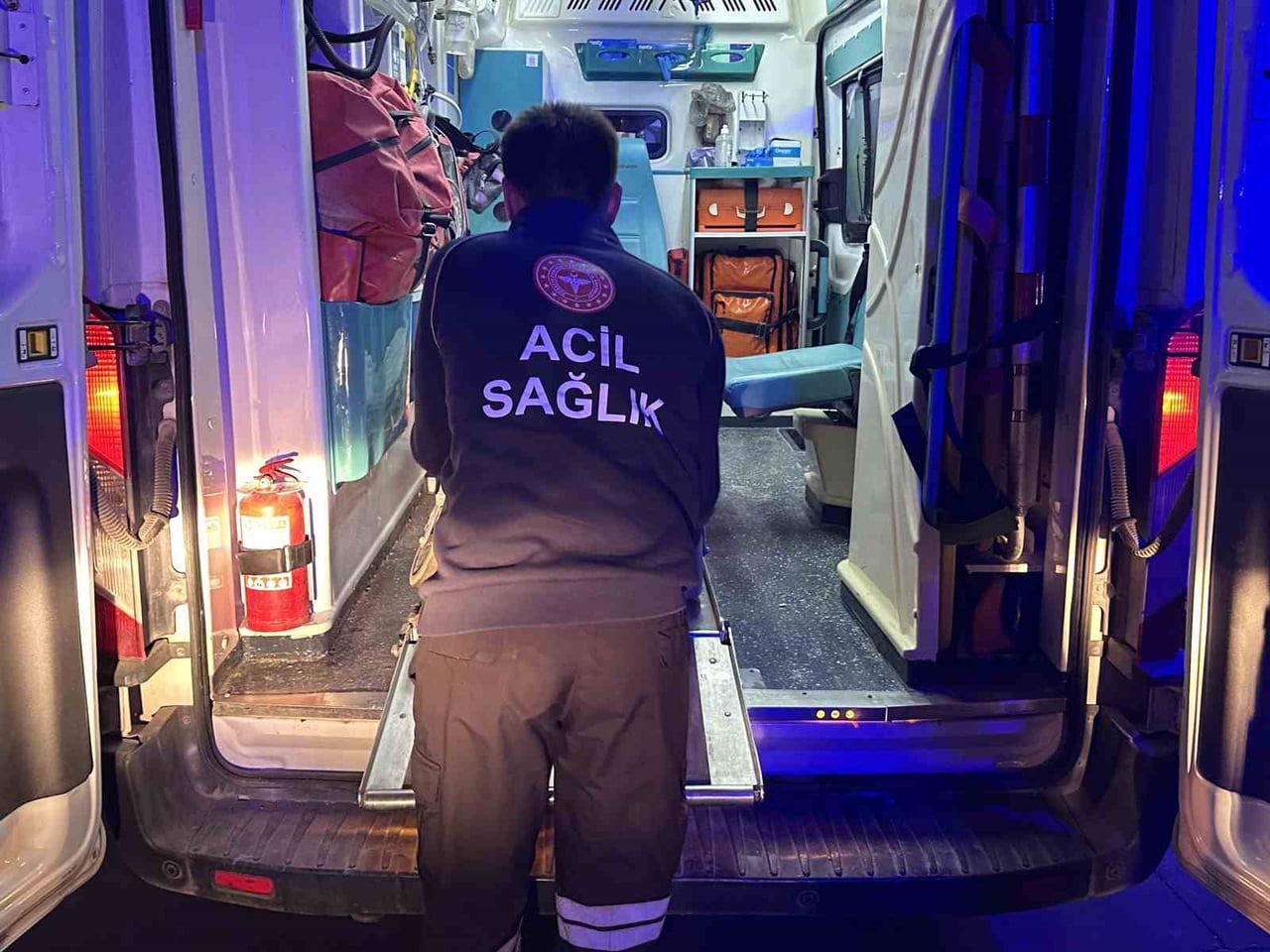 ADIYAMAN’DA, SOBADAN SIZAN KARBONMONOKSİT GAZINDAN ZEHİRLENEN 4 KİŞİ HASTANEYE KALDIRILDI.