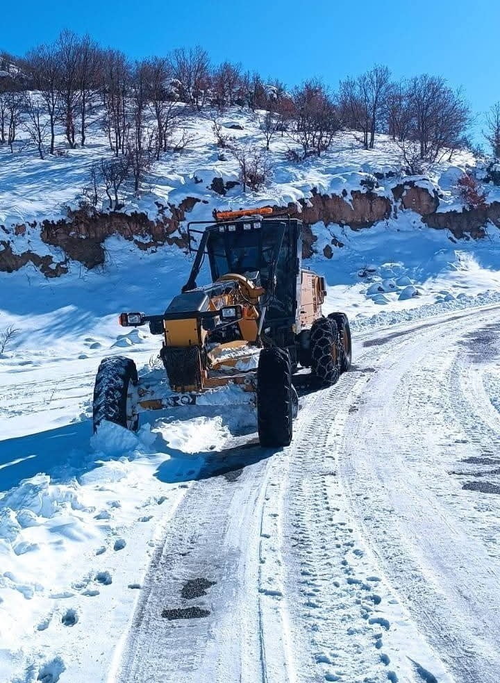 ADIYAMAN’IN GÖLBAŞI İLÇESİNDE KAR NEDENİYLE 26 KÖYE ULAŞIM SAĞLANAMIYOR.