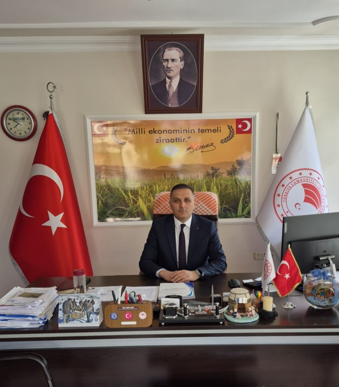 AFYONKARAHİSAR’IN DİNAR İLÇESİNDE ÇİFTÇİLERE ÇEREZLİK AYÇİÇEĞİ PROJESİ ÇERÇEVESİNDE YÜZDE 50...