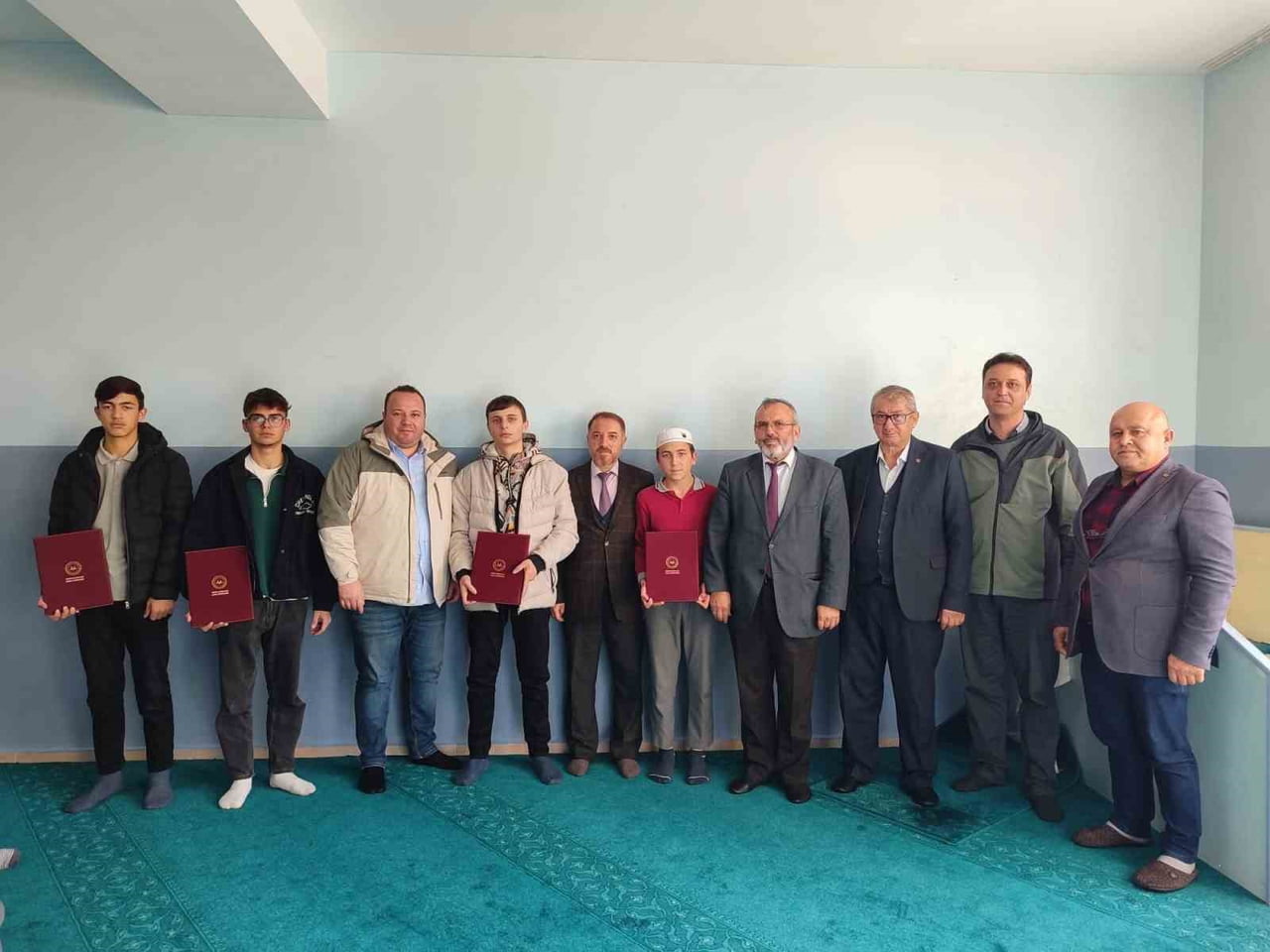 AFYONKARAHİSAR’IN ŞUHUT İLÇESİNDEKİ BÖLGE YATILI ERKEK HAFIZLIK KUR’AN KURSUNDA HAFIZLIK EĞİTİMİNİ...