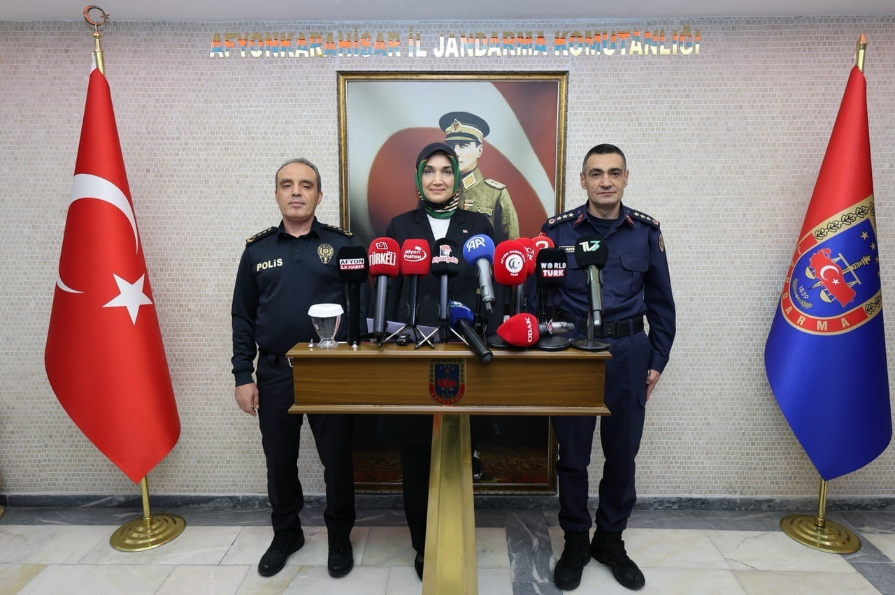 AFYONKARAHİSAR VALİSİ DOÇ. DR. KÜBRA GÜRAN YİĞİTBAŞI, KENTTE SON BİR HAFTA İÇERİSİNDE...