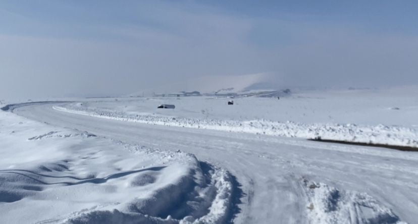 AĞRI’DA KAR MANZARASI GÖRSEL ŞÖLEN OLUŞTURDU