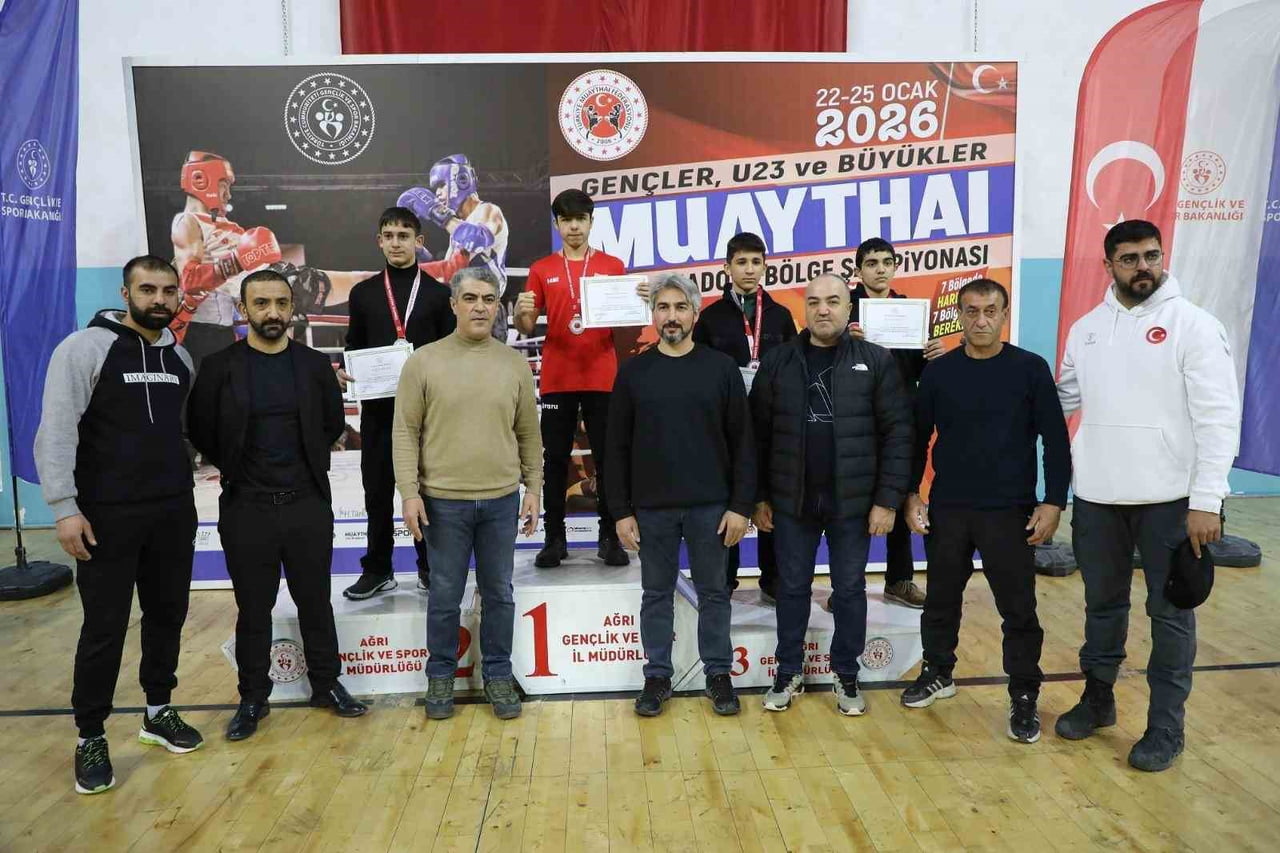 AĞRI’DA MUAY THAİ RÜZGARI ESTİ