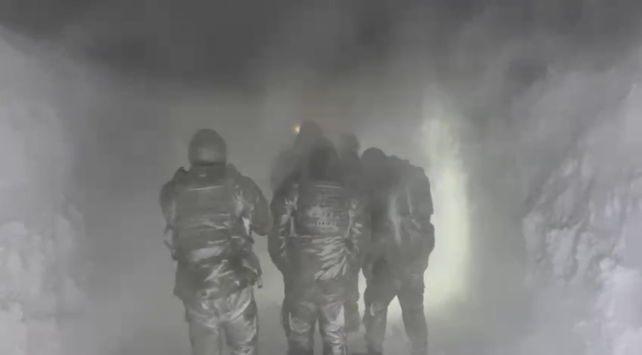 AĞRI’DA TİPİDE MAHSUR KALAN VATANDAŞLAR İÇİN EKİPLER SEFERBER OLDU