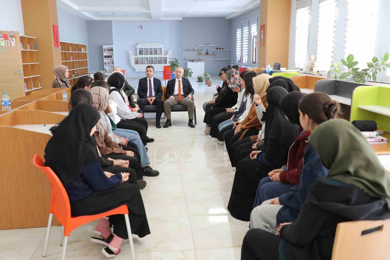 AĞRI İL MİLLİ EĞİTİM MÜDÜRLÜĞÜ TARAFINDAN 12. SINIF ÖĞRENCİLERİNE YÖNELİK HAYATA GEÇİRİLEN...